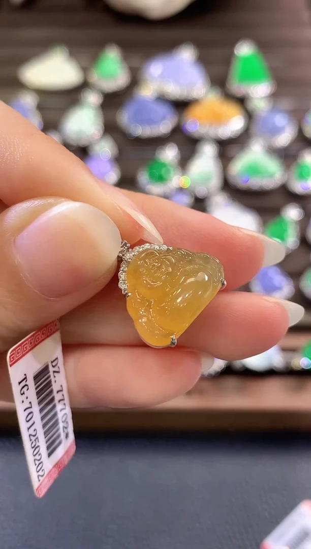 吊坠(不含链)18K金镶嵌翡翠c9