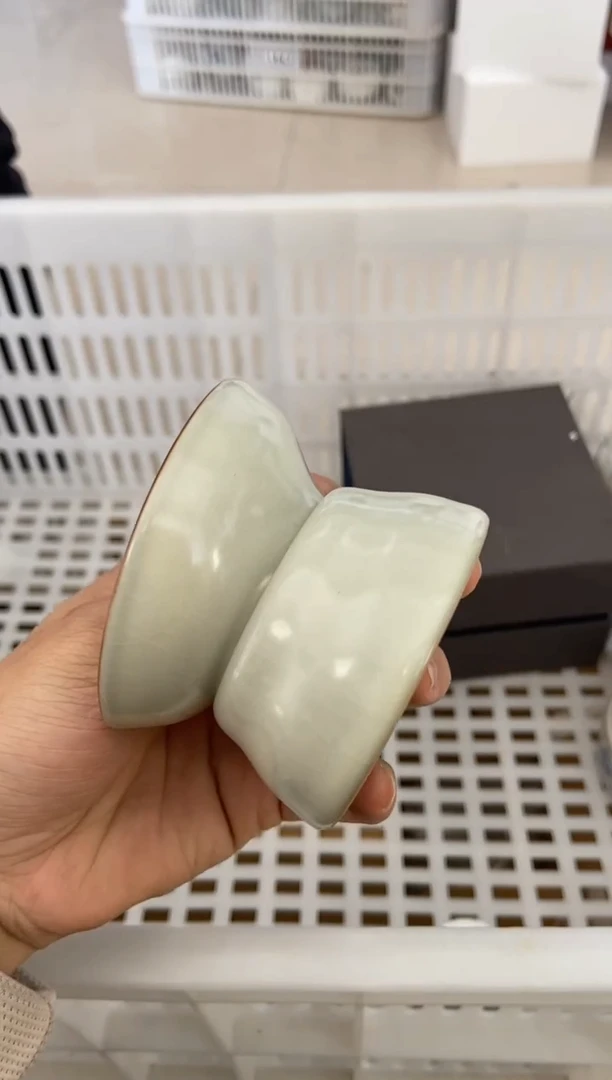 无运费险有瑕疵的摄影的产品有使用过的痕迹有点脏介意勿拍