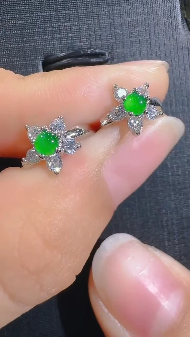 翡翠未镶嵌耳饰天然A货翡翠（多样性发货）