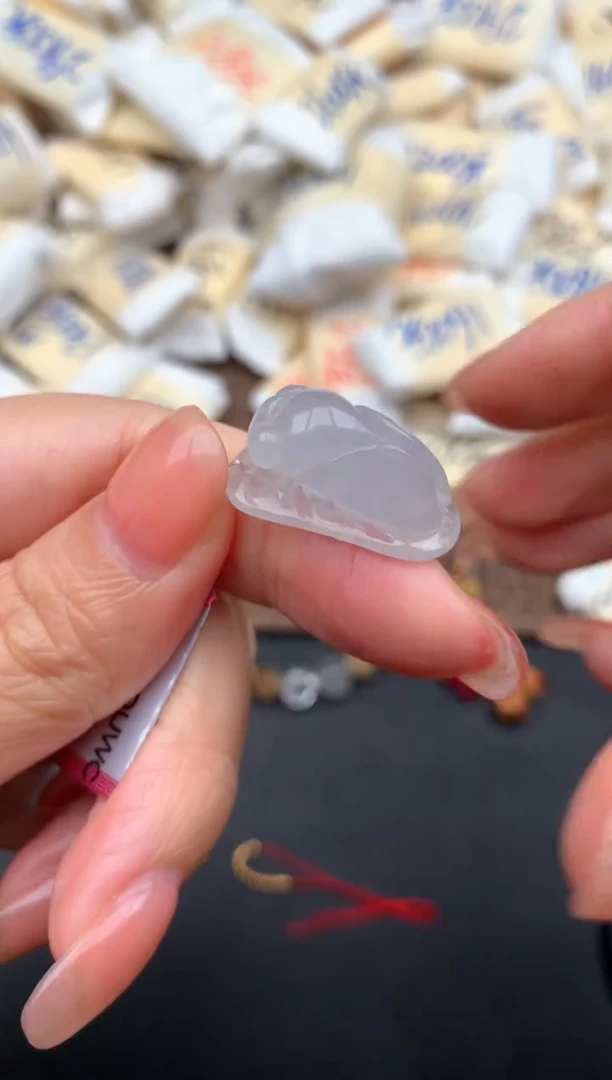 未镶嵌挂件翡翠一