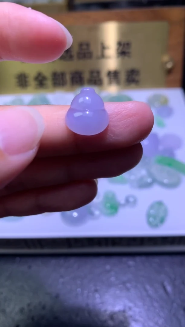 未镶嵌定制翡翠毛货