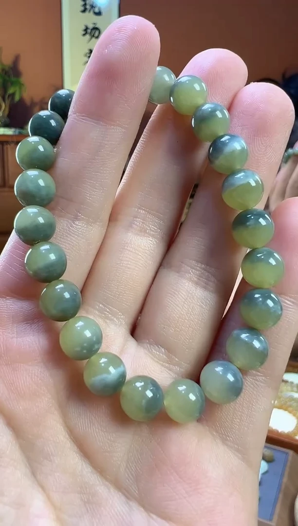 未镶嵌手串和田玉蓝皮黄口8mm