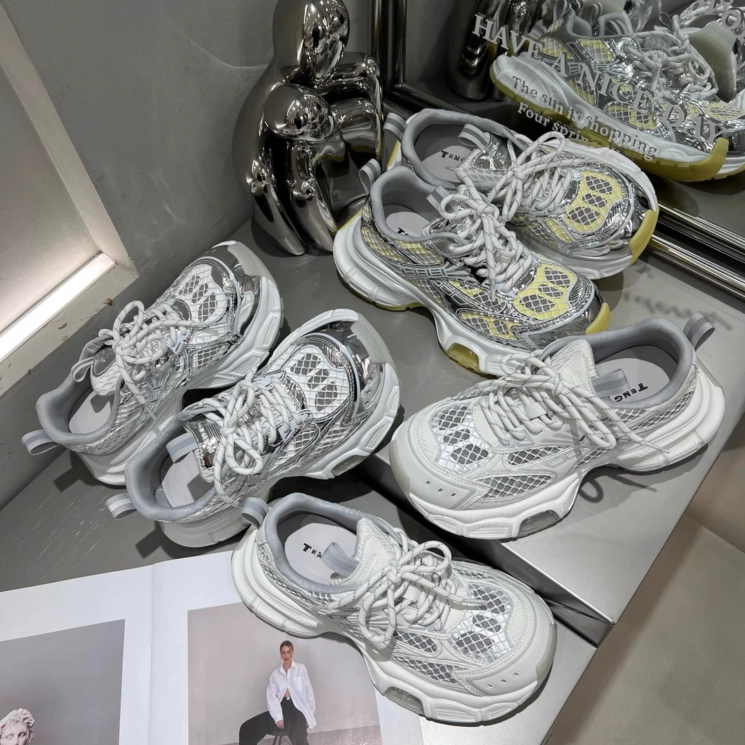 设计感十足~老爹鞋2025新款透气网面休闲运动鞋夏季薄款轻便软底