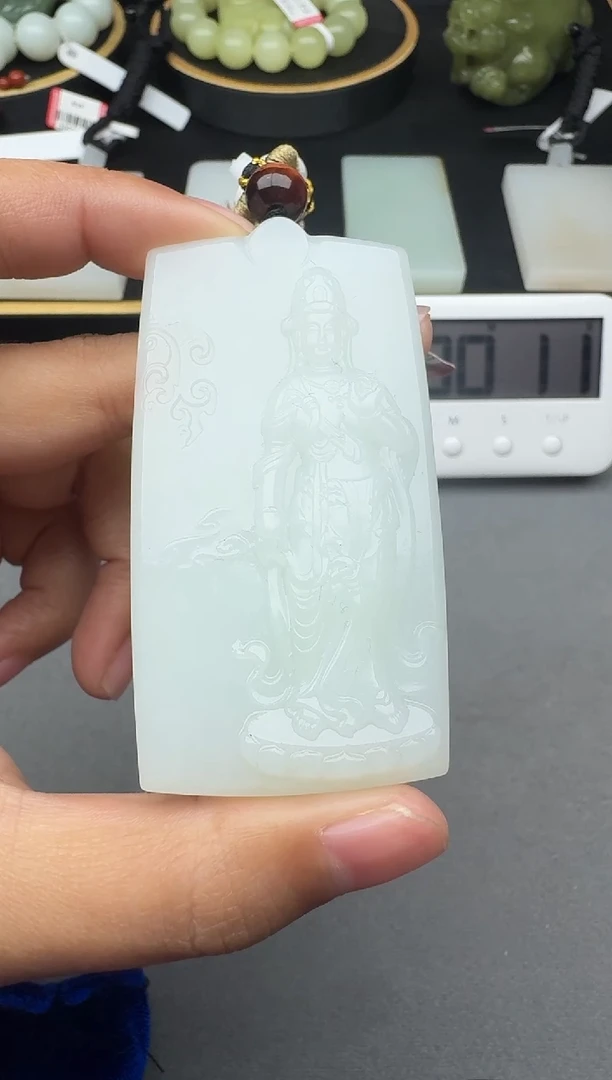 颈饰未镶嵌和田玉1