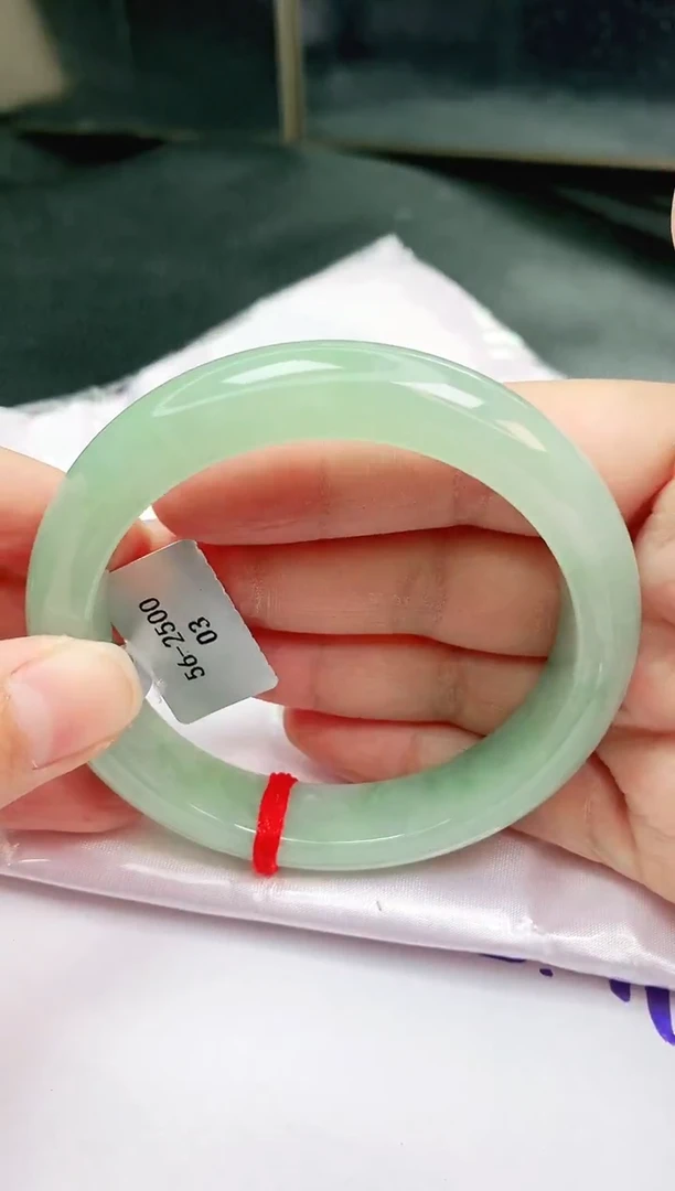 未镶嵌手镯翡翠缅甸天然A货翡翠手镯