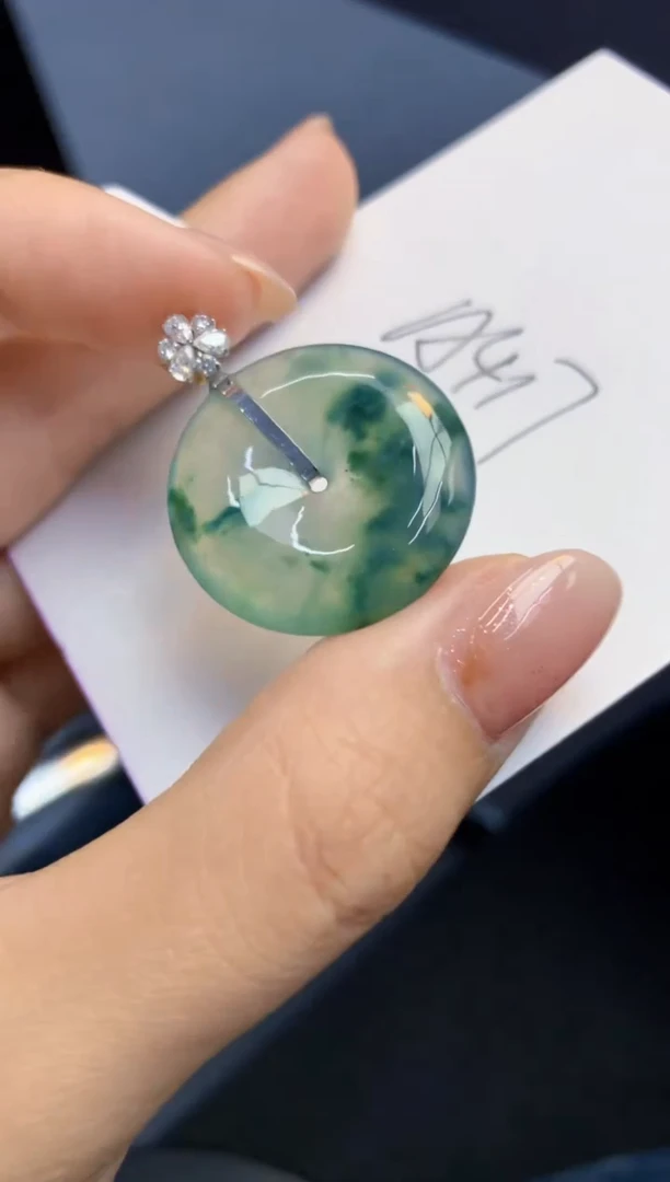 颈饰18K金镶嵌翡翠天然A货缅甸翡翠百元以上9元证书费自理