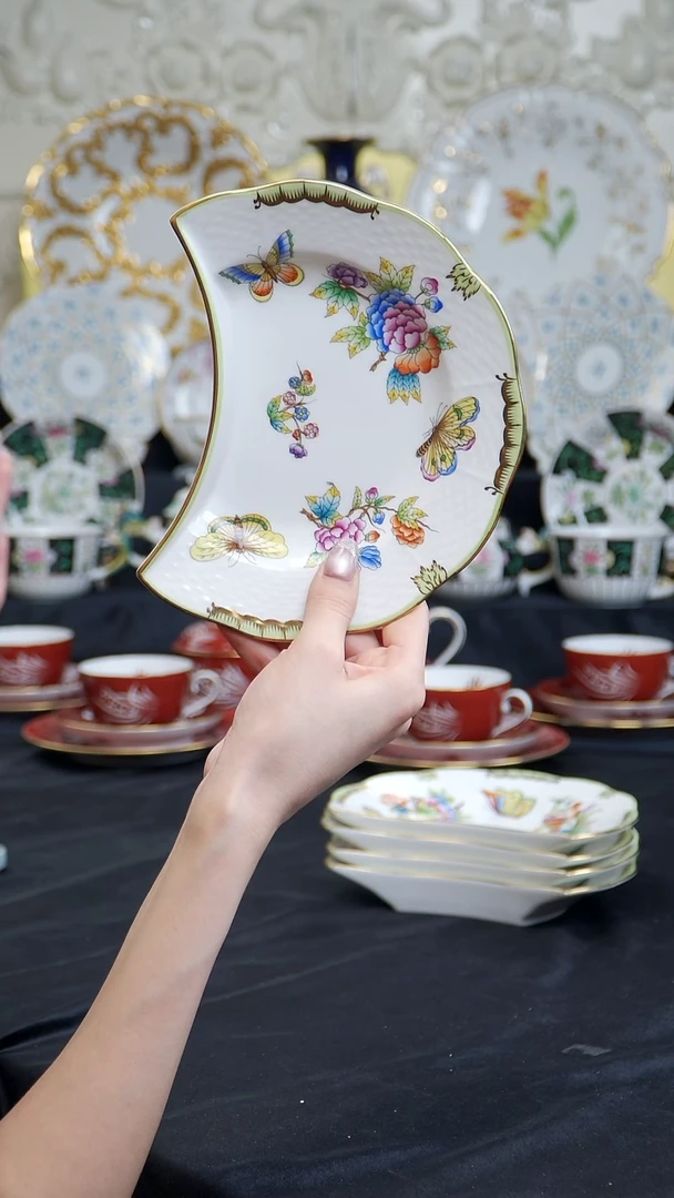 骨瓷婷婷中古器物如图所示42