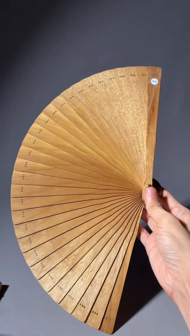 其他楠木（金丝楠）林****儿243号21cm小叶桢楠扇子