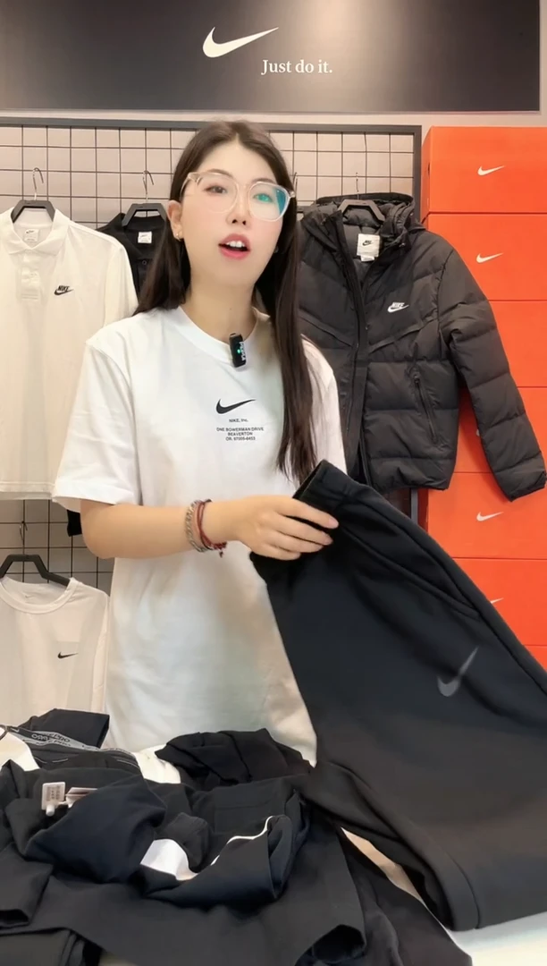 2882白色纯棉短袖S码 100-120斤