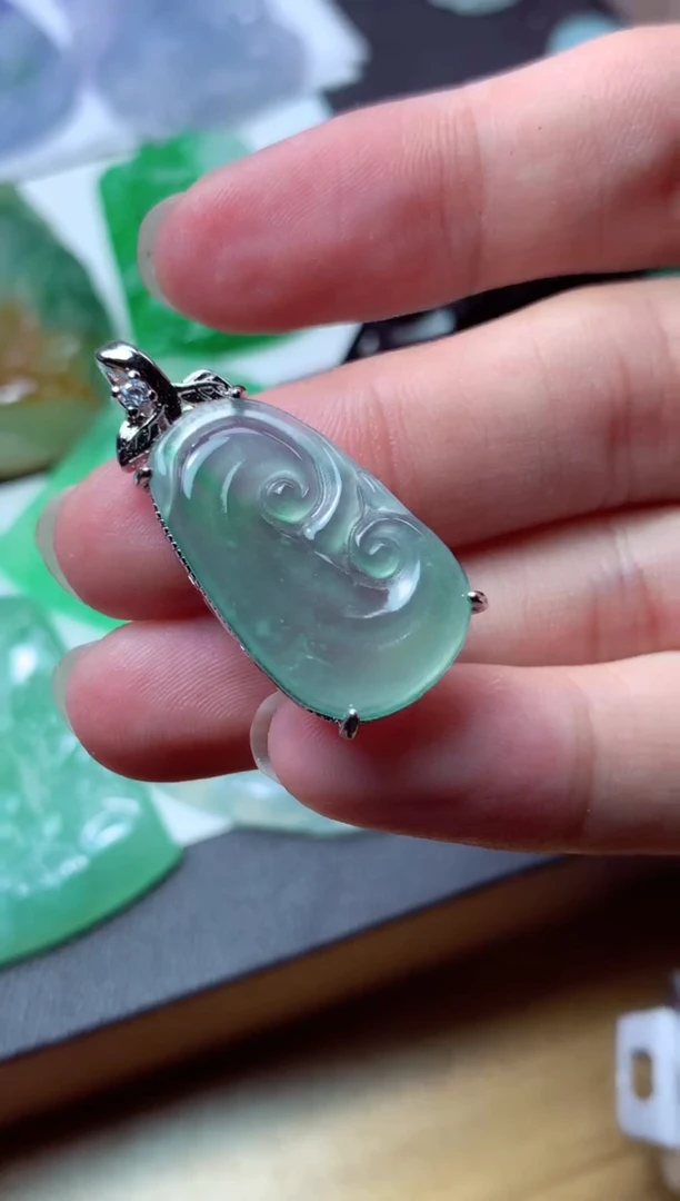 翡翠未镶嵌颈饰天然翡翠