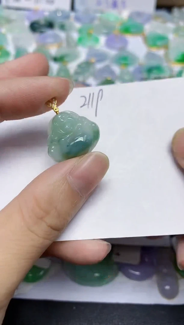 翡翠未镶嵌颈饰11111111111