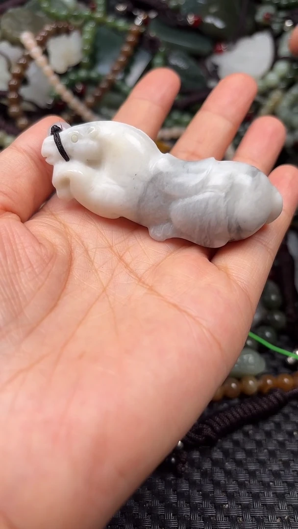 和田玉未镶嵌颈饰1