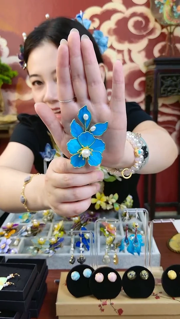 刺绣纯手工非遗绒花