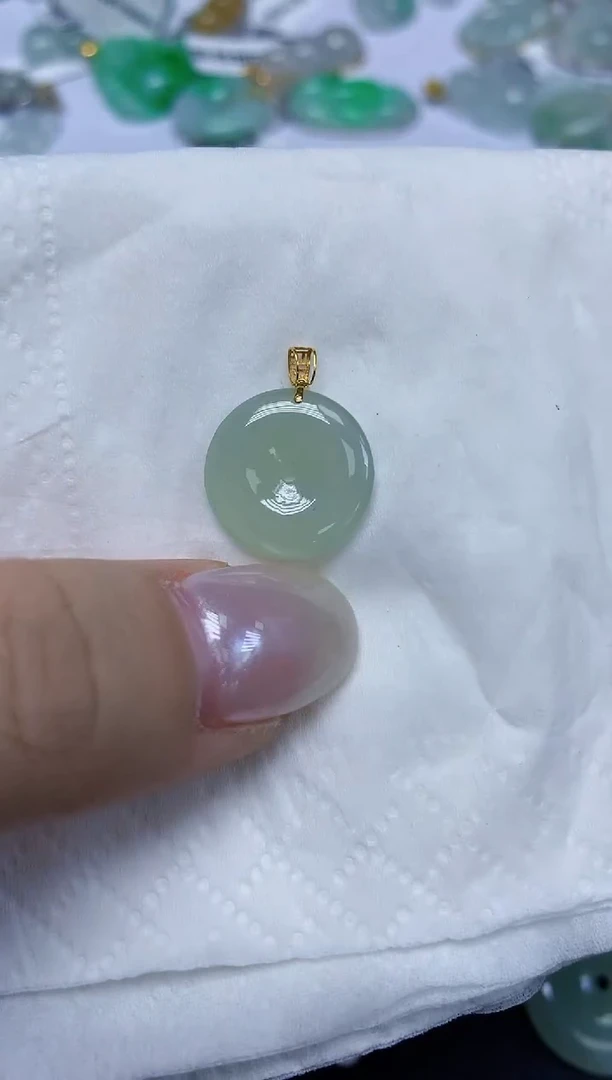 翡翠18K金镶嵌颈饰天然缅甸翡翠A货