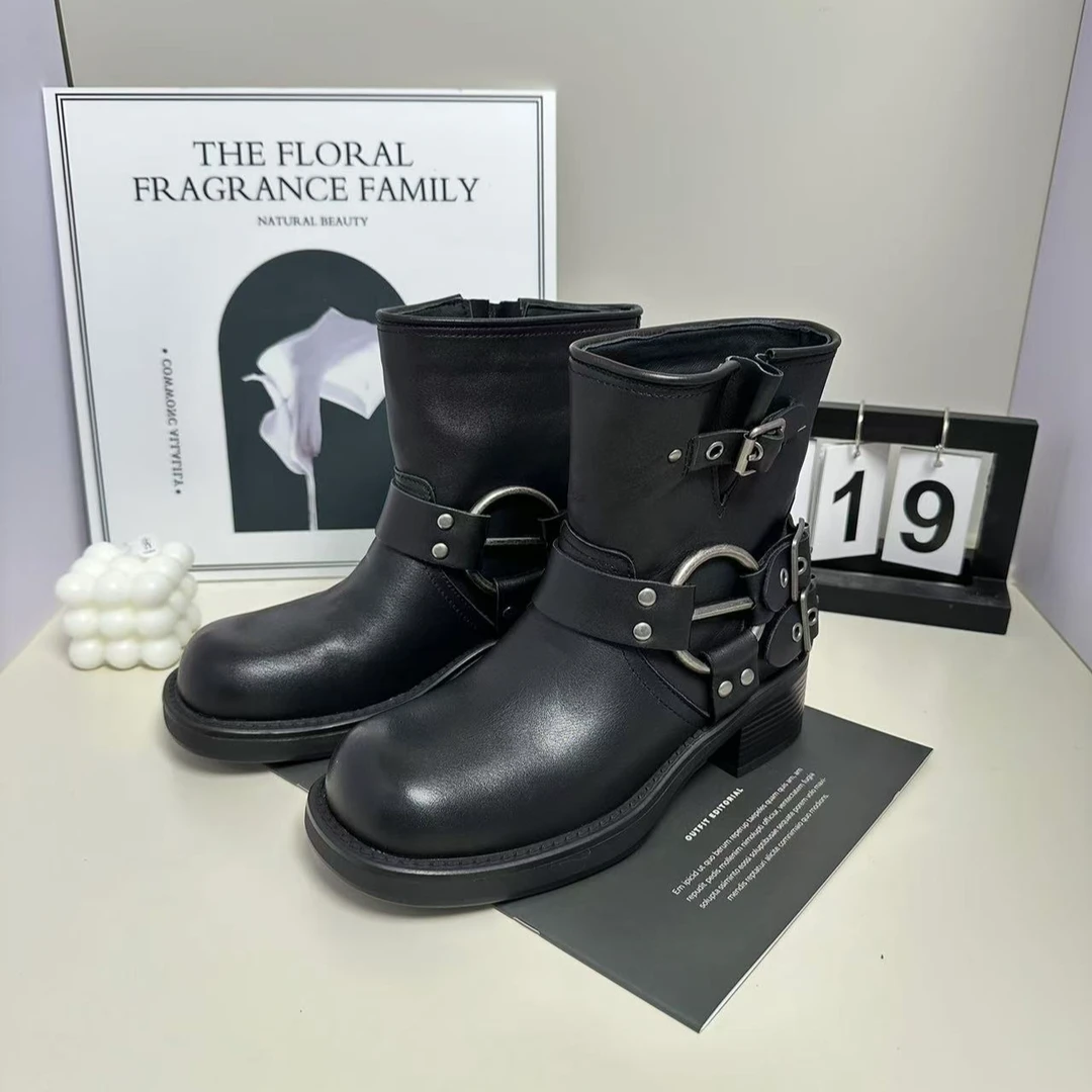 [二哥专属]马丁靴女2025新款英伦风粗跟短靴复古 7667