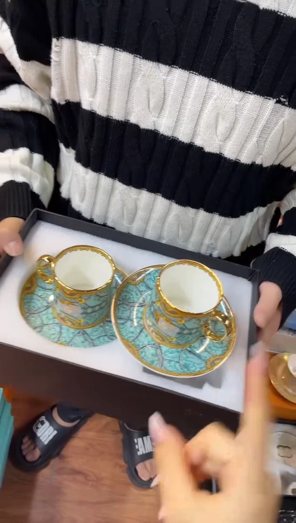 杯鸿辉家品牌瓷器，京东包邮！