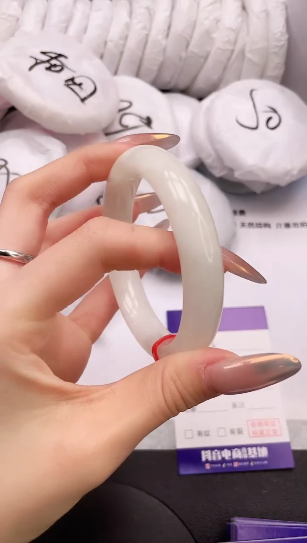 【闪购商品】和田玉手镯未镶嵌20K25-58