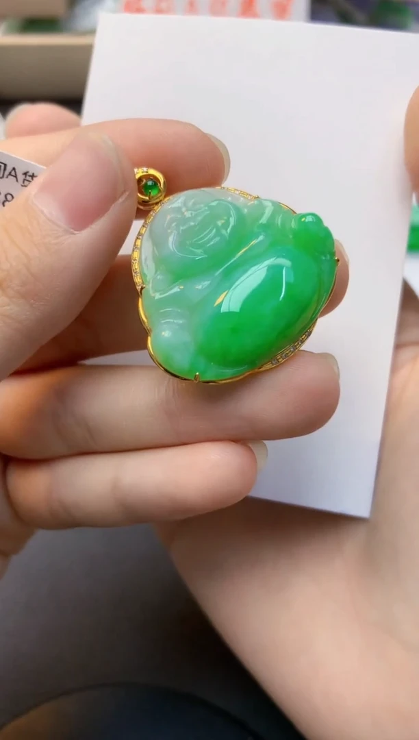 颈饰18K金镶嵌翡翠天然缅甸A货翡翠百元以上9元证书费自理