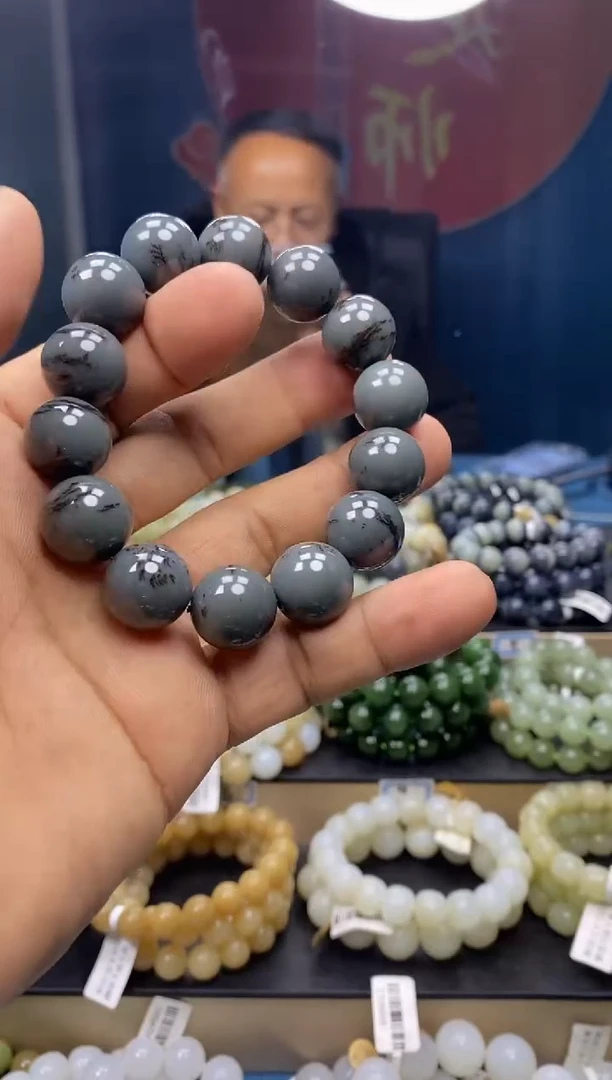 未镶嵌手链和田玉1