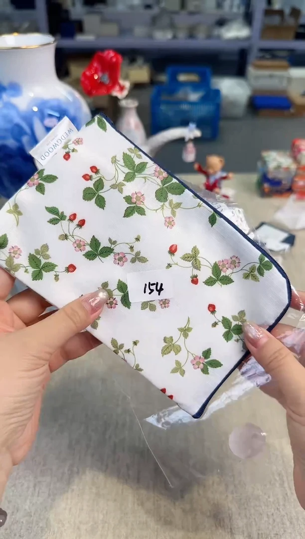 泡泡的瓷器好好看呀