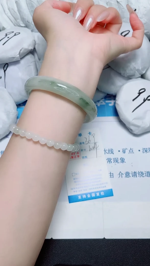 石英质玉手镯未镶嵌369/60.4