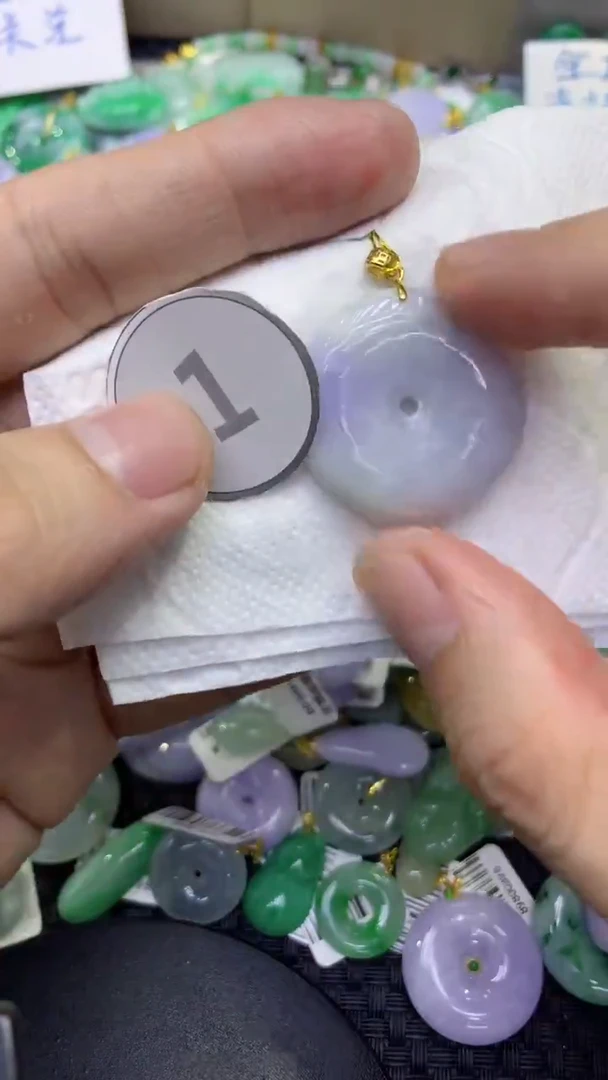 颈饰未镶嵌翡翠天然缅甸A货翡翠