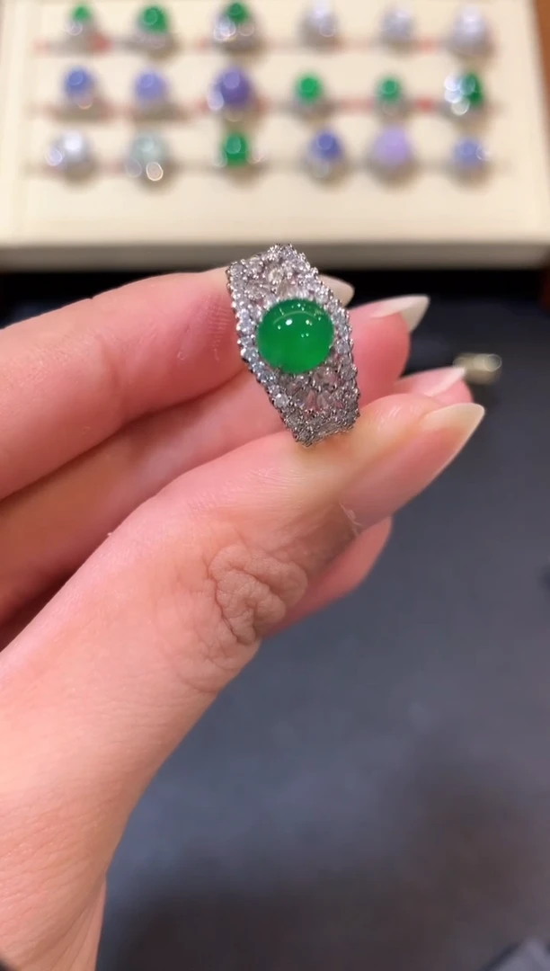 翡翠戒指18K金镶嵌b138