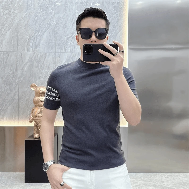 秋季新款百搭潮流轻奢修身款时尚舒适条纹圆领商务商务绅士针织衫