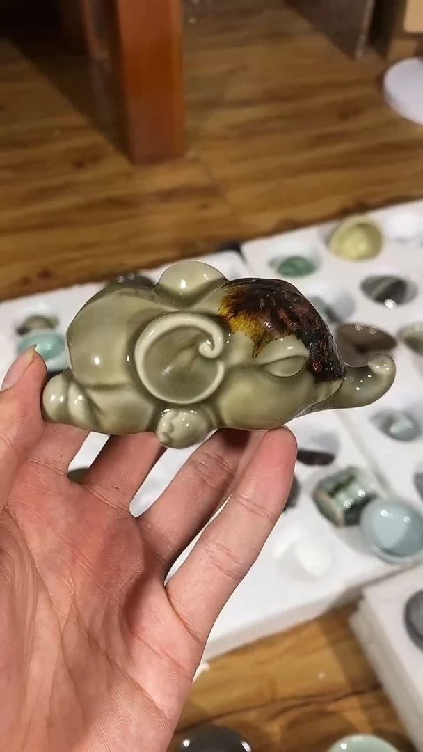 【山隐青瓷】龙窑柴烧摆件 梅子青窑变点彩   茶宠