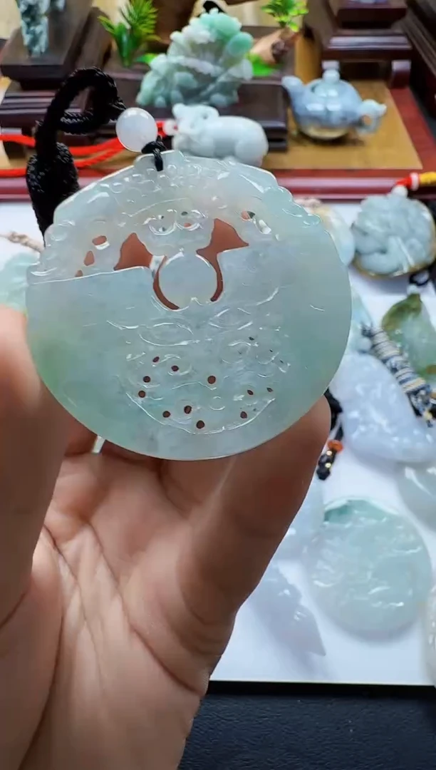 吊坠(不含链)未镶嵌翡翠1