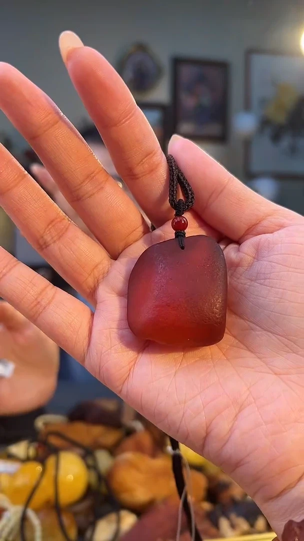 琥珀颈饰未镶嵌吊坠