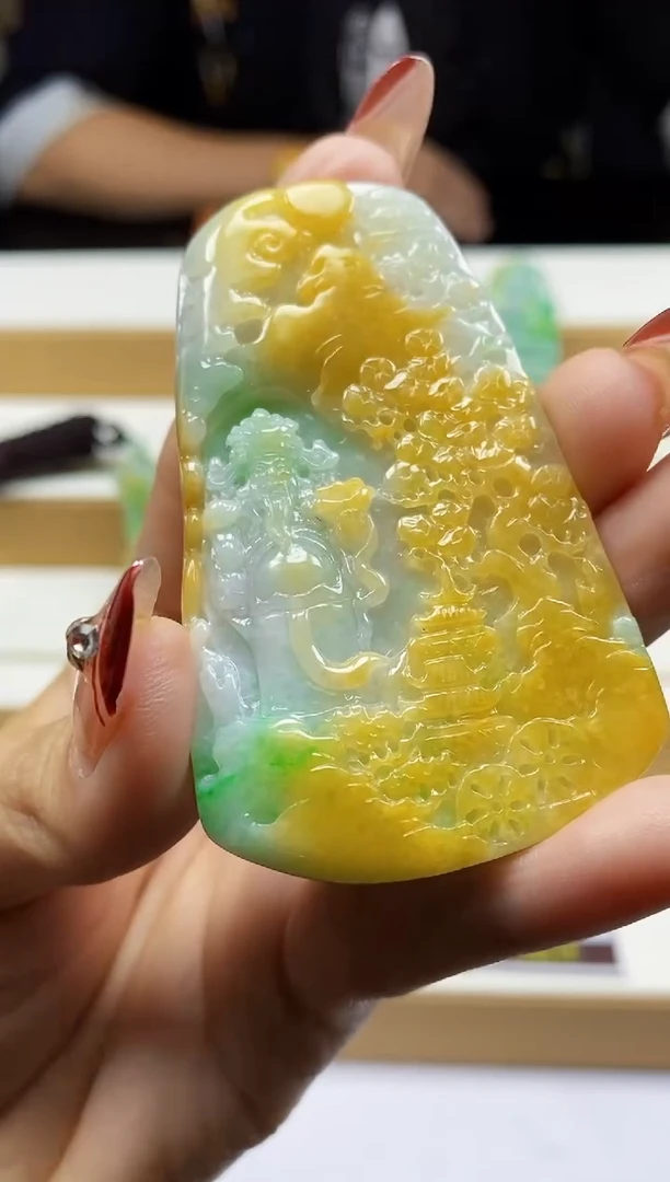 翡翠未镶嵌颈饰翡翠A货