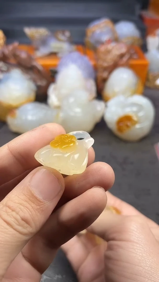 【闪购商品】玛瑙/玉髓吊坠未镶嵌1