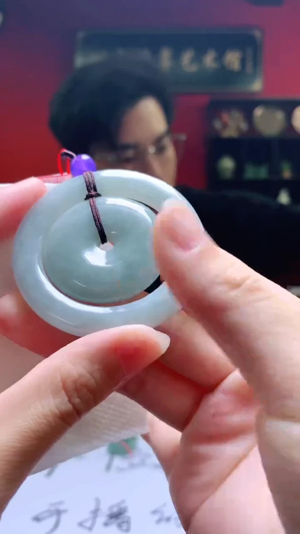 翡翠未镶嵌颈饰翡翠A货
