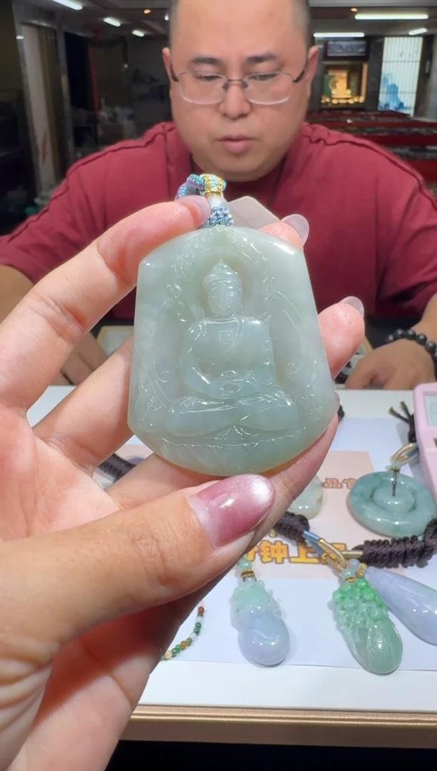 颈饰未镶嵌翡翠天然A货翡翠
