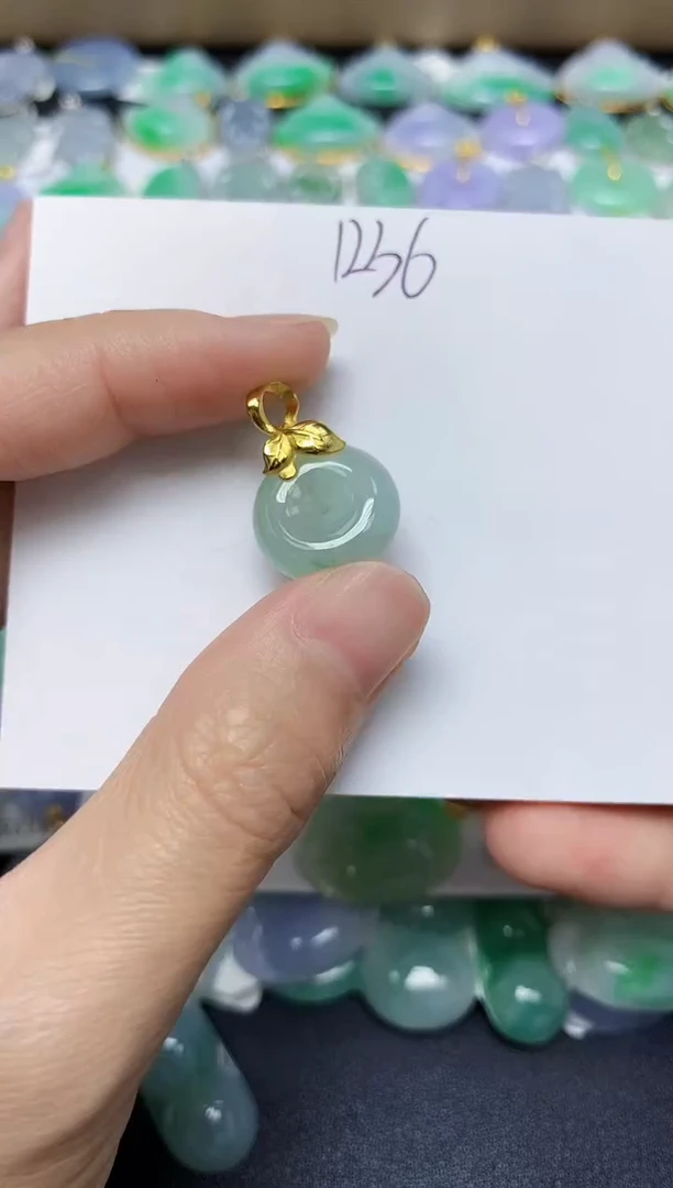 翡翠未镶嵌颈饰 天然缅甸翡翠A货