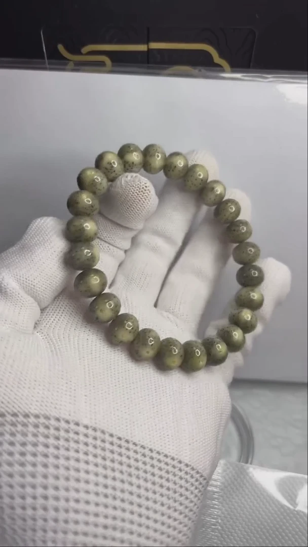 手串星月菩提小驼包11x9.c270