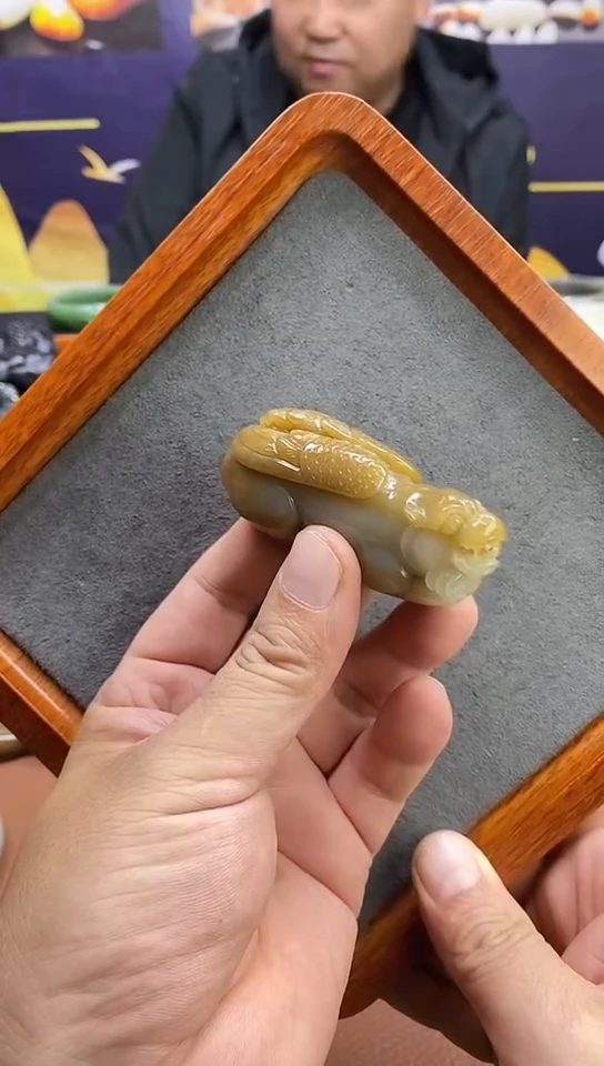 未镶嵌和田玉把件精品和田玉手把件