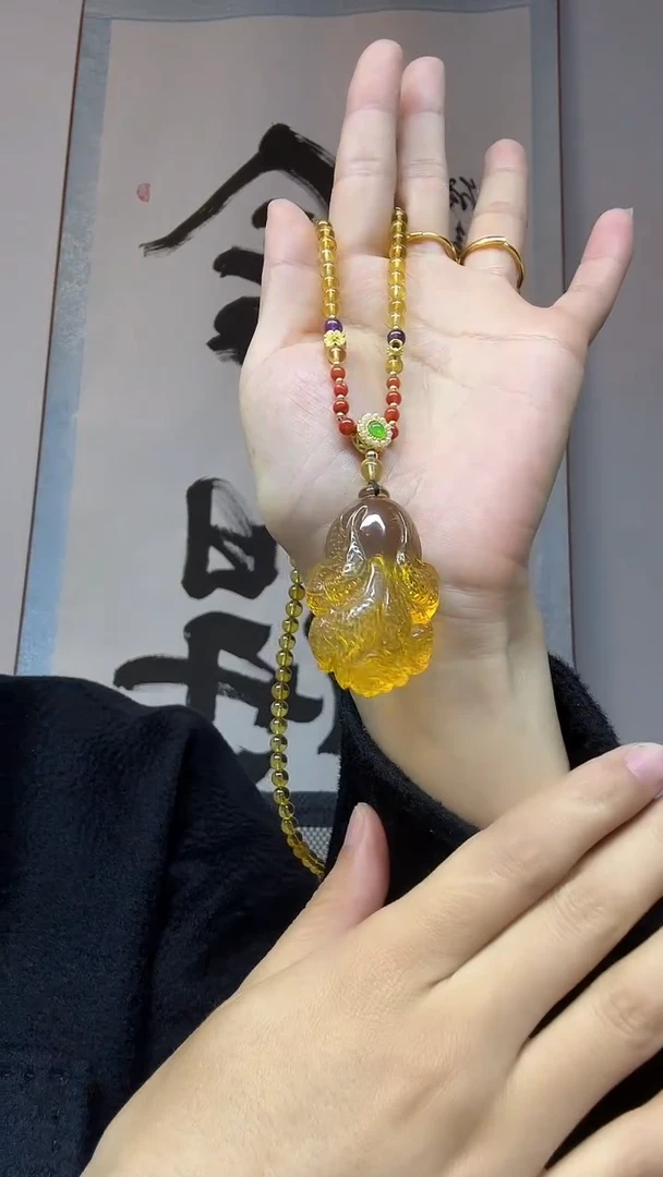 琥珀项链未镶嵌白菜吊坠