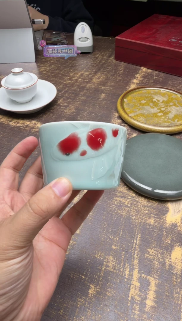 M****?夏侯文粉青锦绣前程直口杯