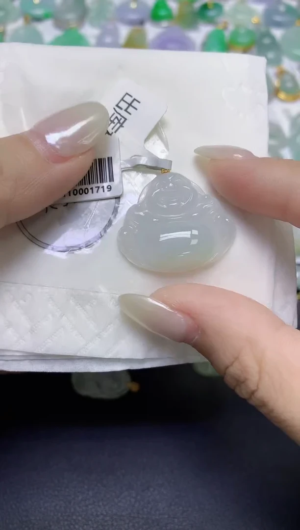 颈饰18K金镶嵌翡翠天然缅甸翡翠A货百元以上9元证书费自理