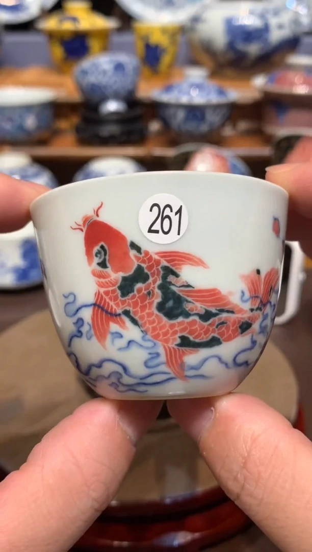 阳****子261釉下五彩鱼杯hgtc101