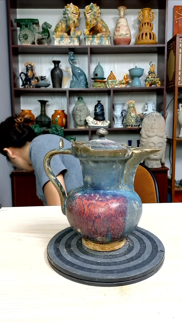 经典精美复古风格瓷器