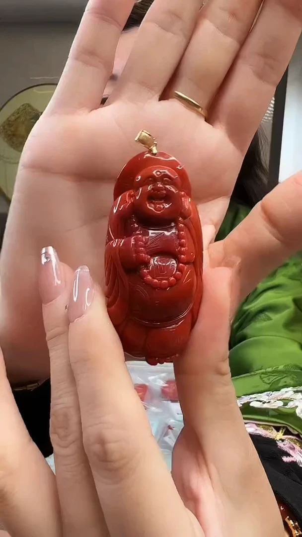 18K金镶嵌吊坠南红玛瑙/佛公/牛血红