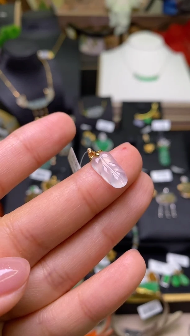 【闪购商品】翡翠颈饰18K金镶嵌净货17984