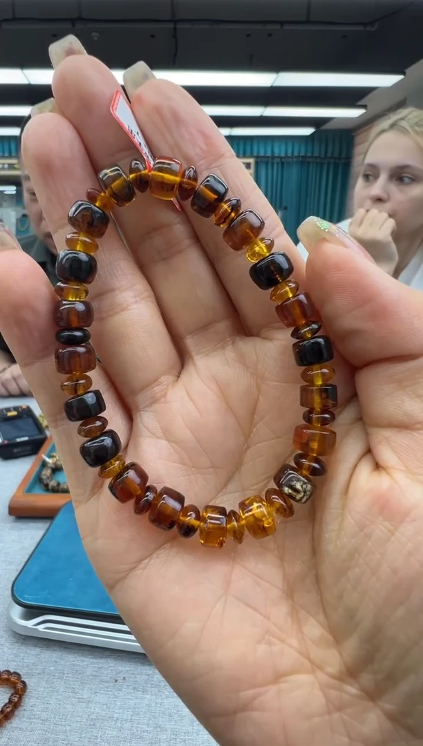 未镶嵌琥珀手链49秒拍号 抚顺琥珀
