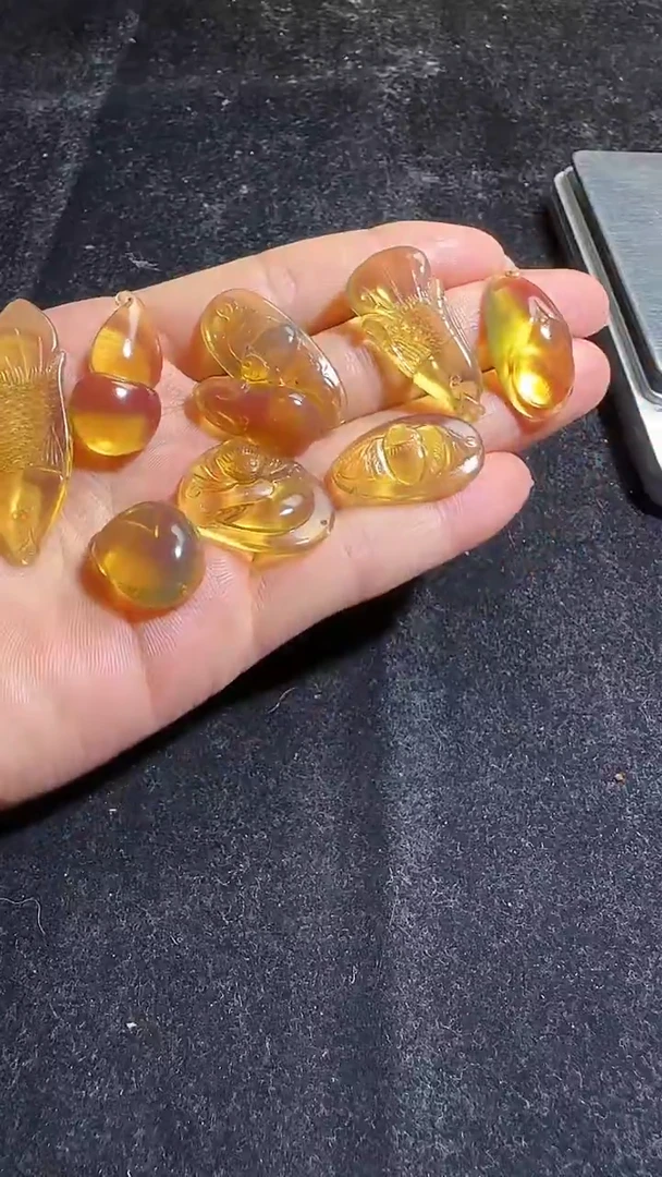琥珀颈饰未镶嵌21