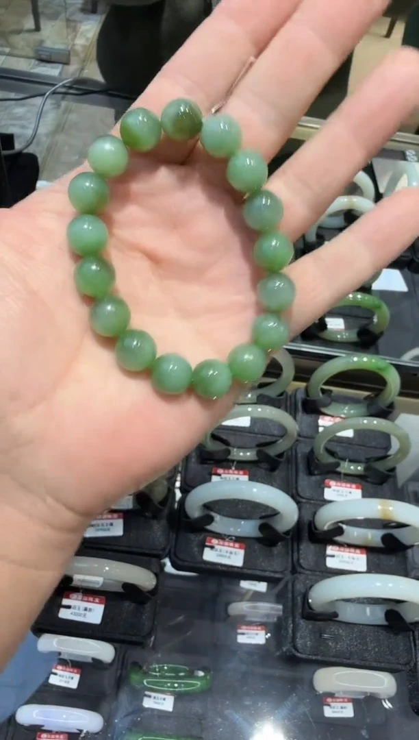 未镶嵌手链和田玉俄料