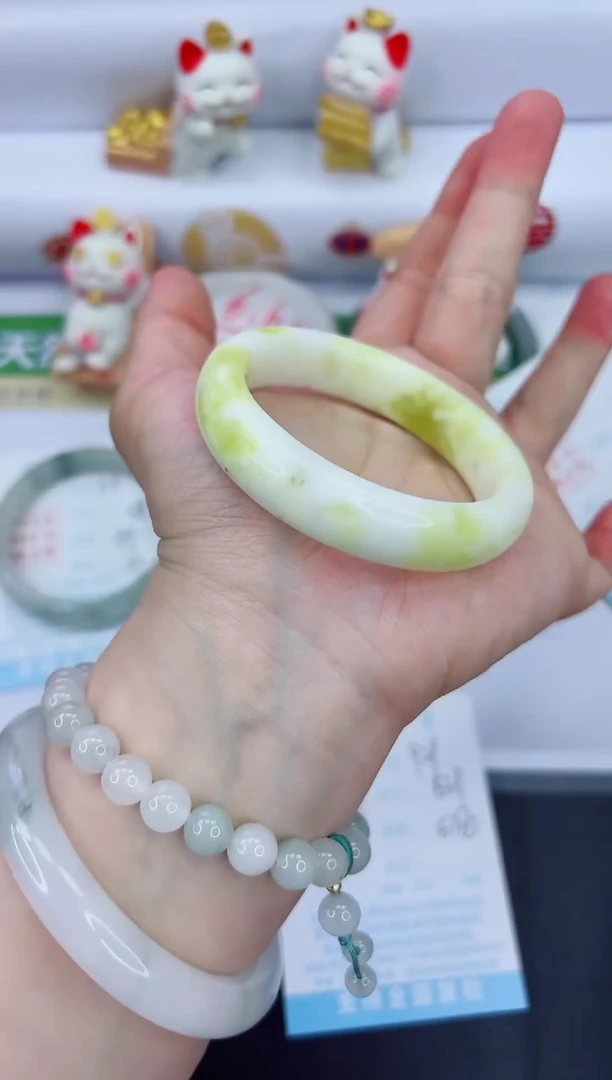 【闪购商品】石英质玉手镯未镶嵌929-52.9