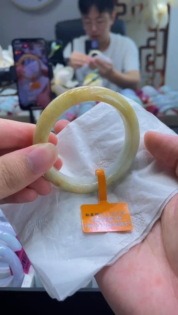 翡翠手镯未镶嵌53-005